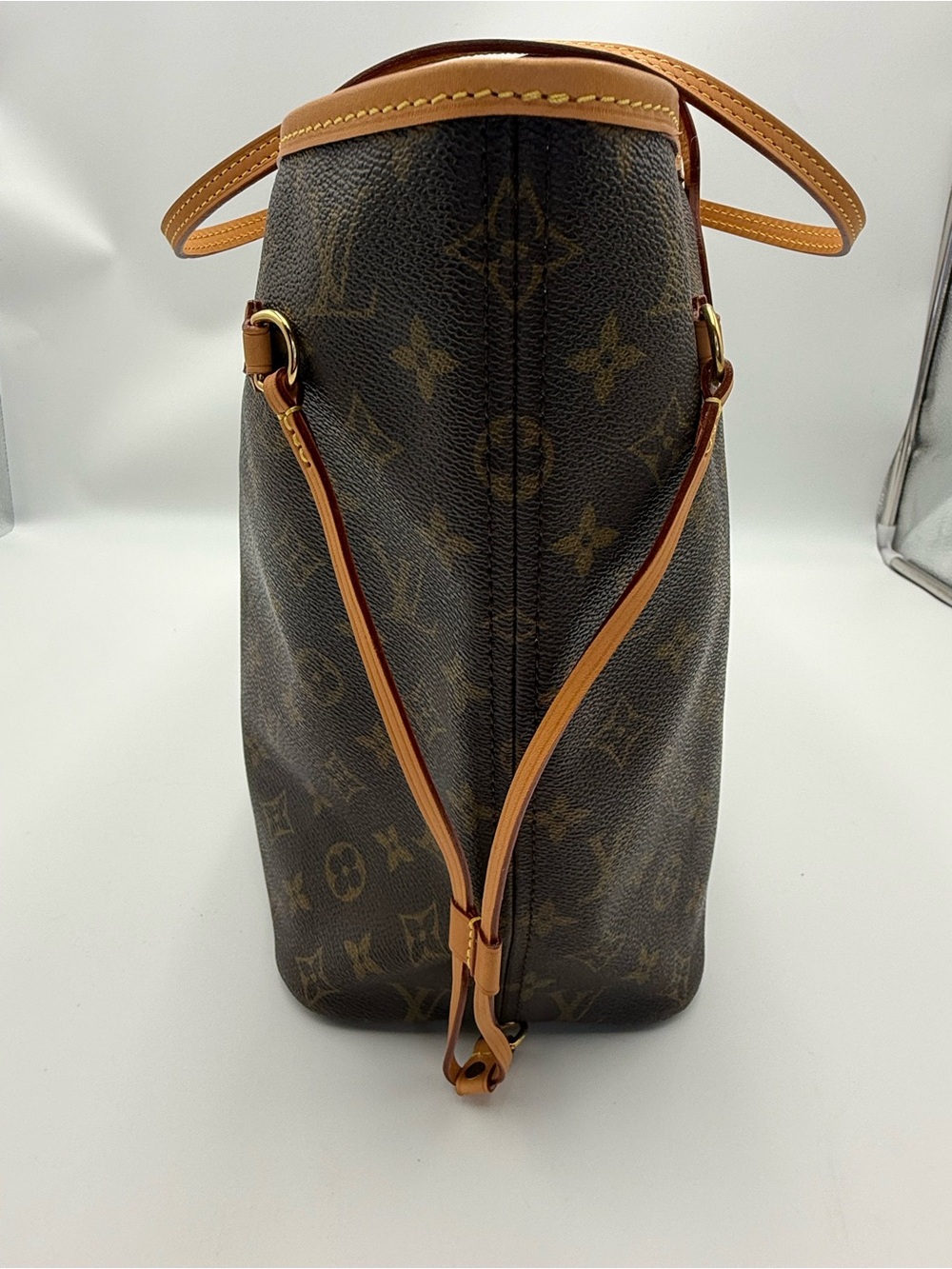 Louis Vuitton Classic Monogram Neverfull Tote Bag - Picture 3 of 13